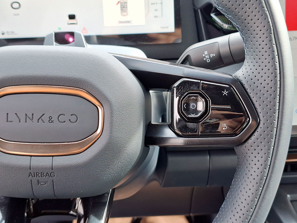 2027 Lynk & Co 08 LYNK&CO PHEV - Miniatura 8