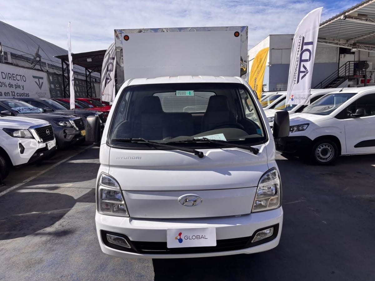 2022 Hyundai Porter Blanco - Miniatura 2