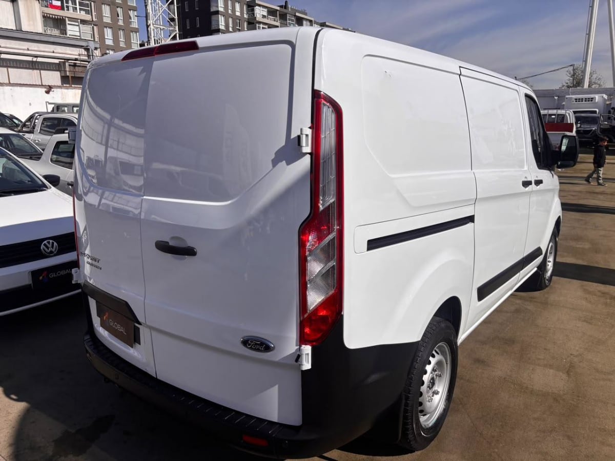 2022 Ford Transit Blanco - Miniatura 8