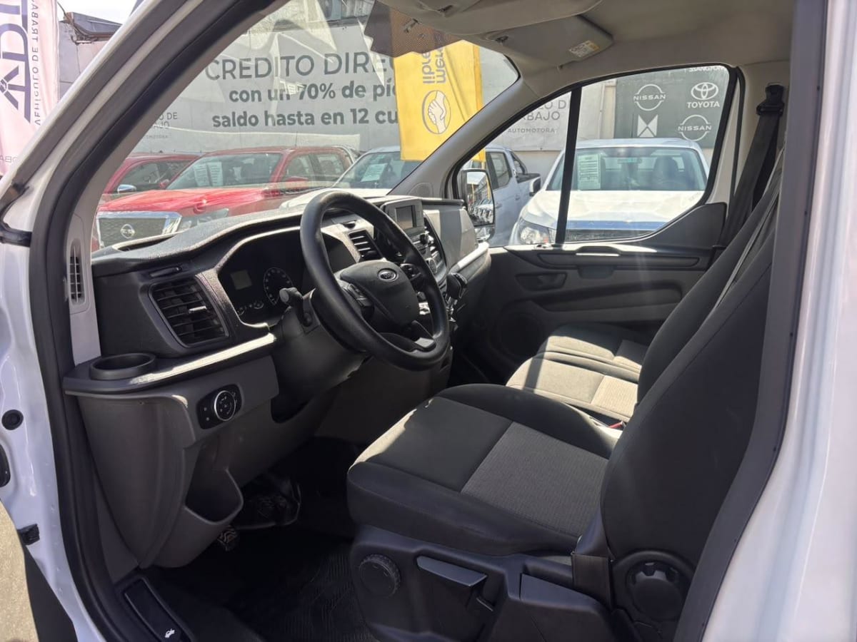 2022 Ford Transit Blanco - Miniatura 10