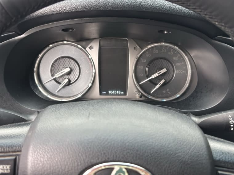 2022 TOYOTA HILUX DX - Miniatura 10
