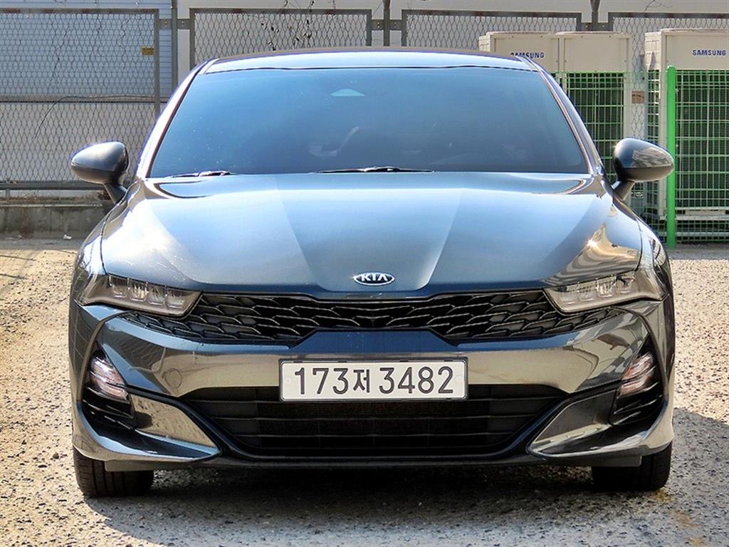 2021 Kia K5 3rd Negro - Imagen 1