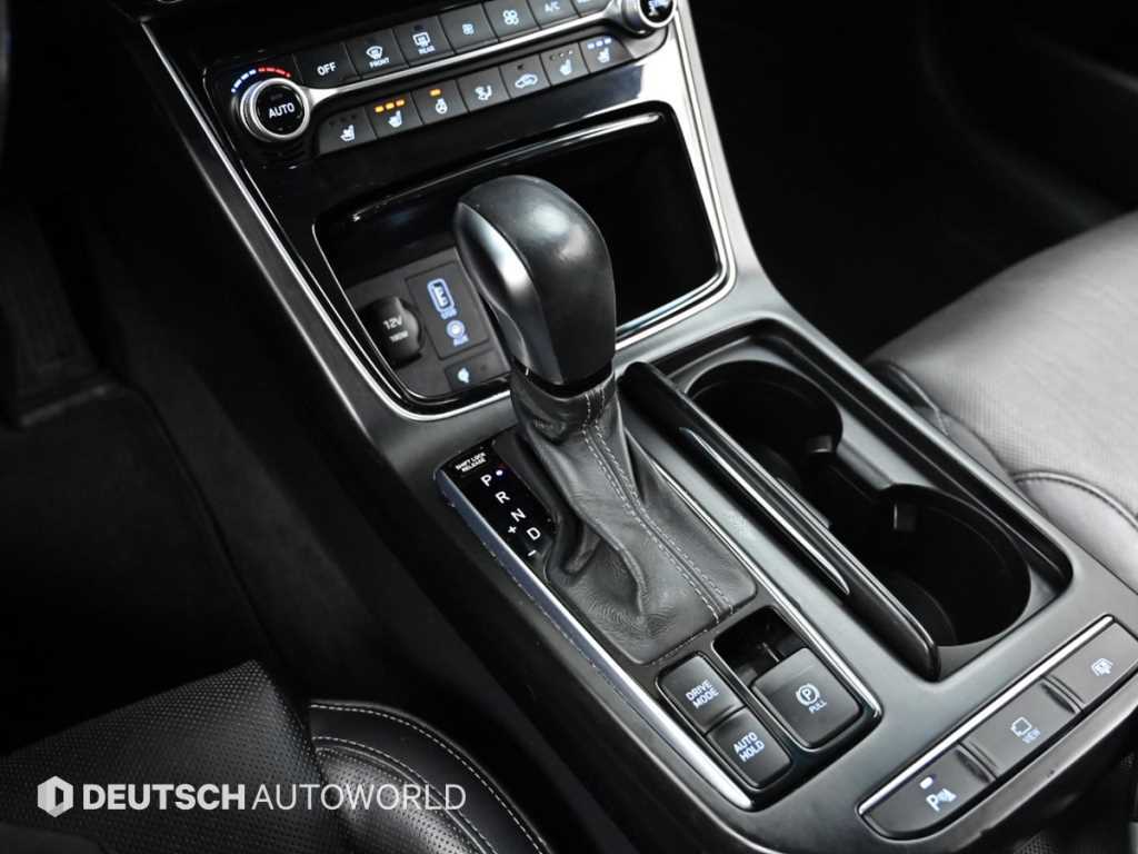 2018 Hyundai Grandeur IG Blanco - Miniatura 9