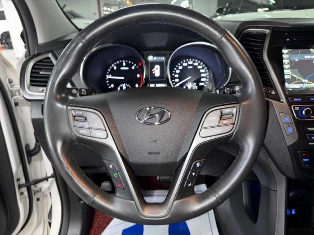 2016 Hyundai Santa Fe The Blanco - Miniatura 8