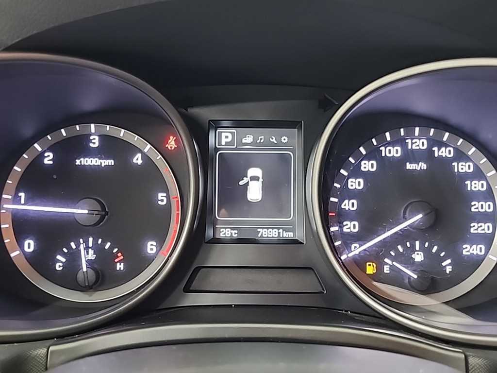 2016 Hyundai Santa Fe The Azul - Miniatura 6