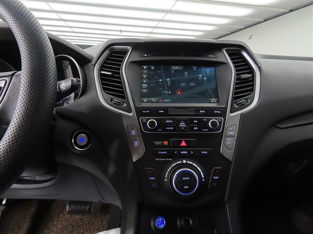 2016 Hyundai Santa Fe The Blanco - Miniatura 10