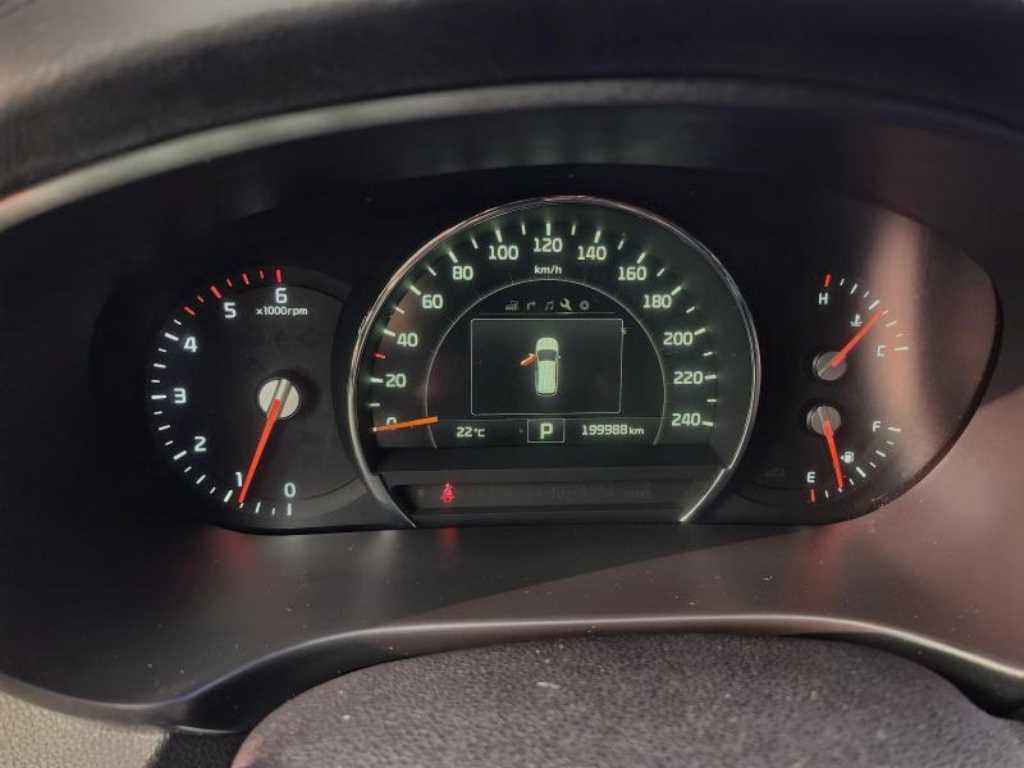 2015 Kia Sorento Diesel Gris - Miniatura 6
