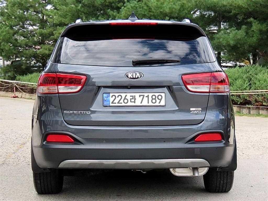 2015 Kia Sorento Diesel Gris - Miniatura 4