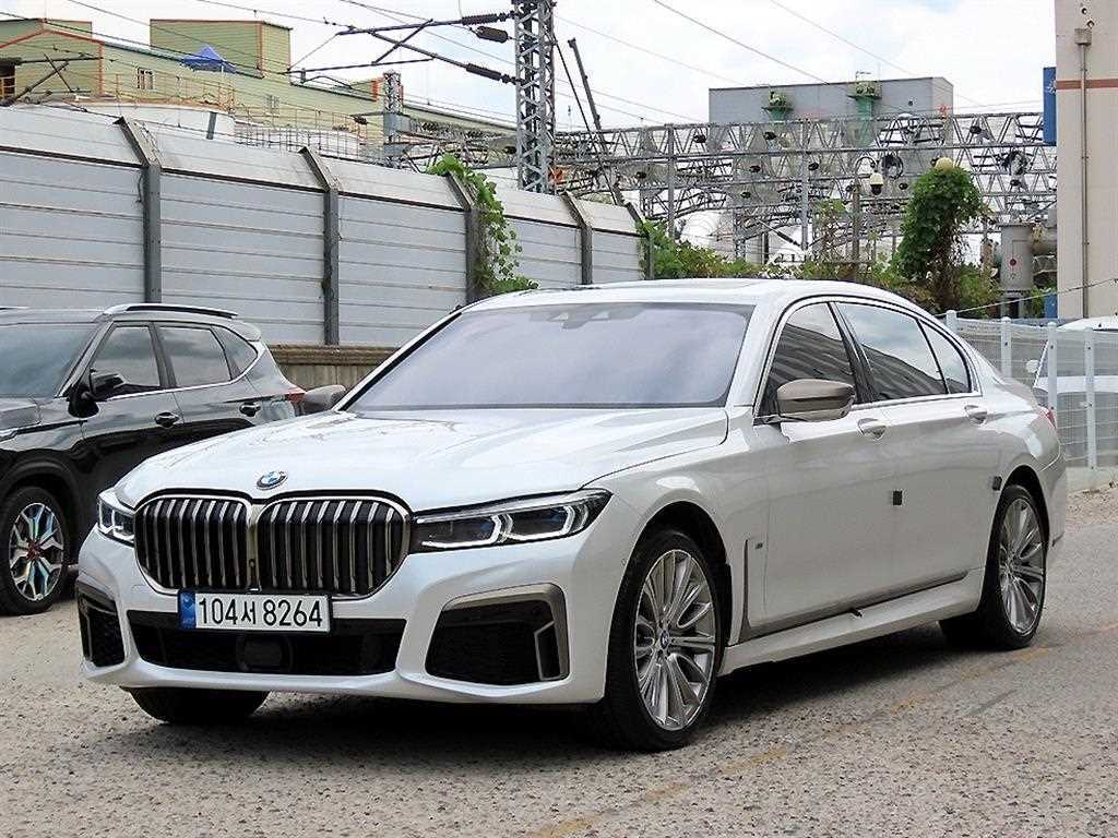 2016 BMW Serie 7 7 Series Ref 423418 Gasoline Blanco - Miniatura 2