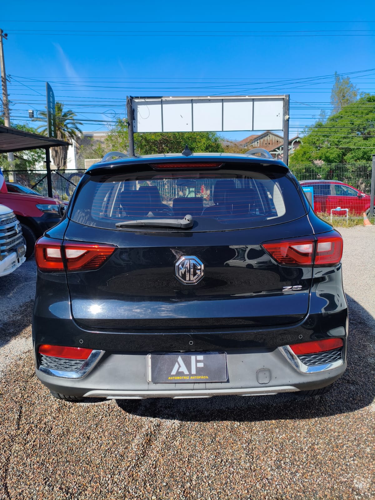 2021 MG ZS 1.5 Negro - Miniatura 5