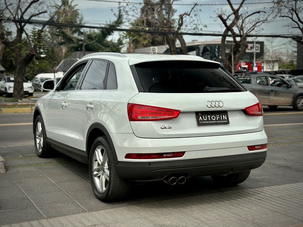 2019 Audi Q3 - Miniatura 4