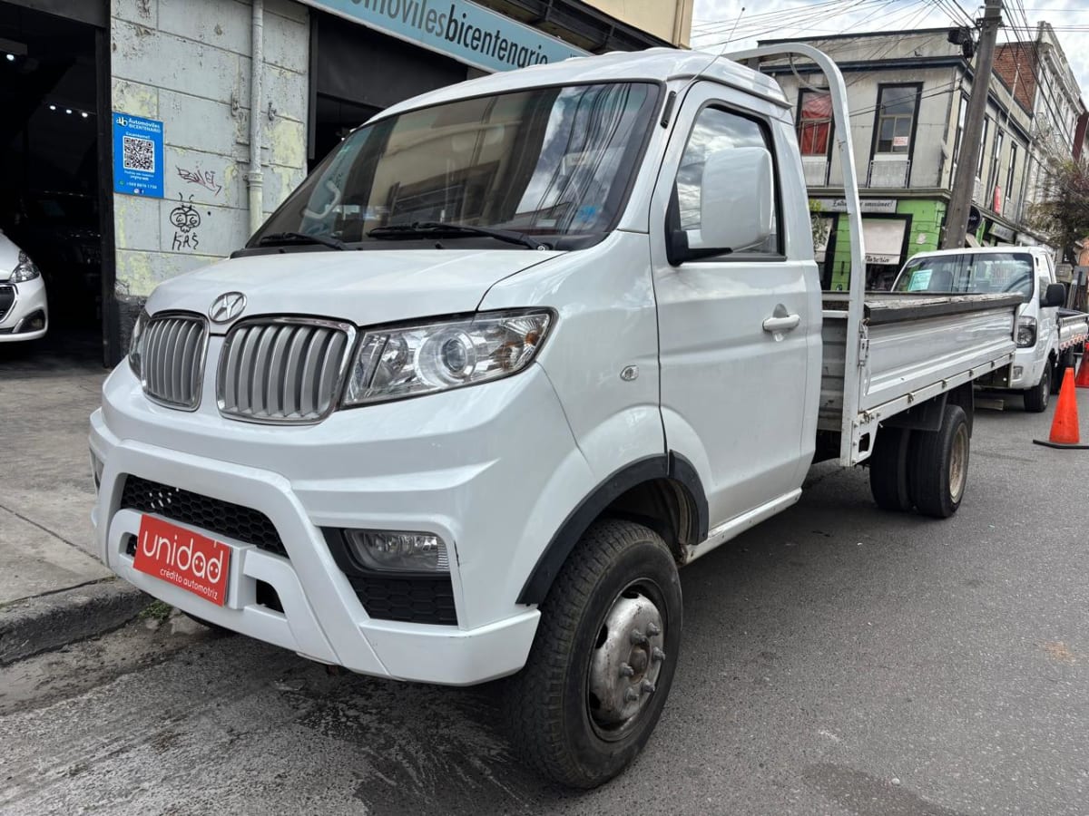 2023 Brilliance T-50 Blanco - Miniatura 3