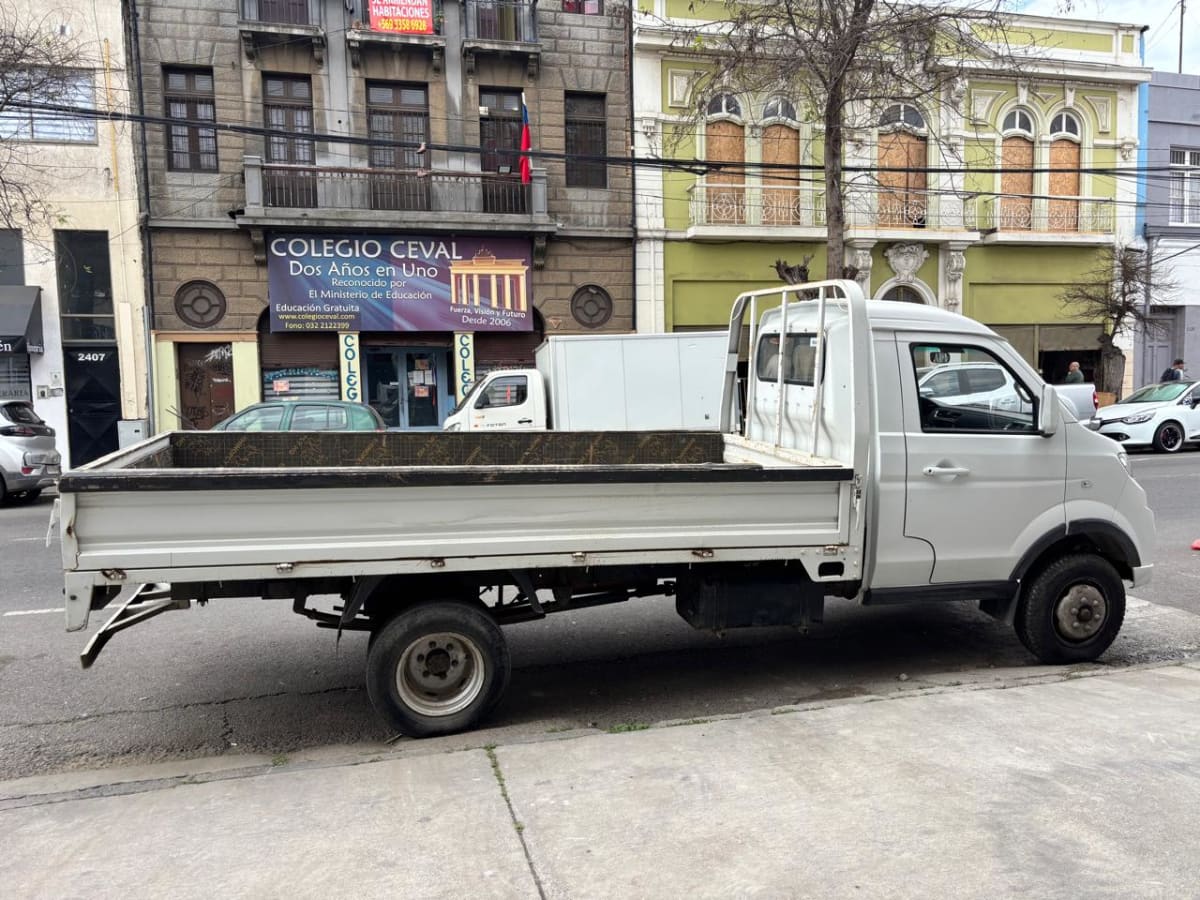 2023 Brilliance T-50 Blanco - Miniatura 7