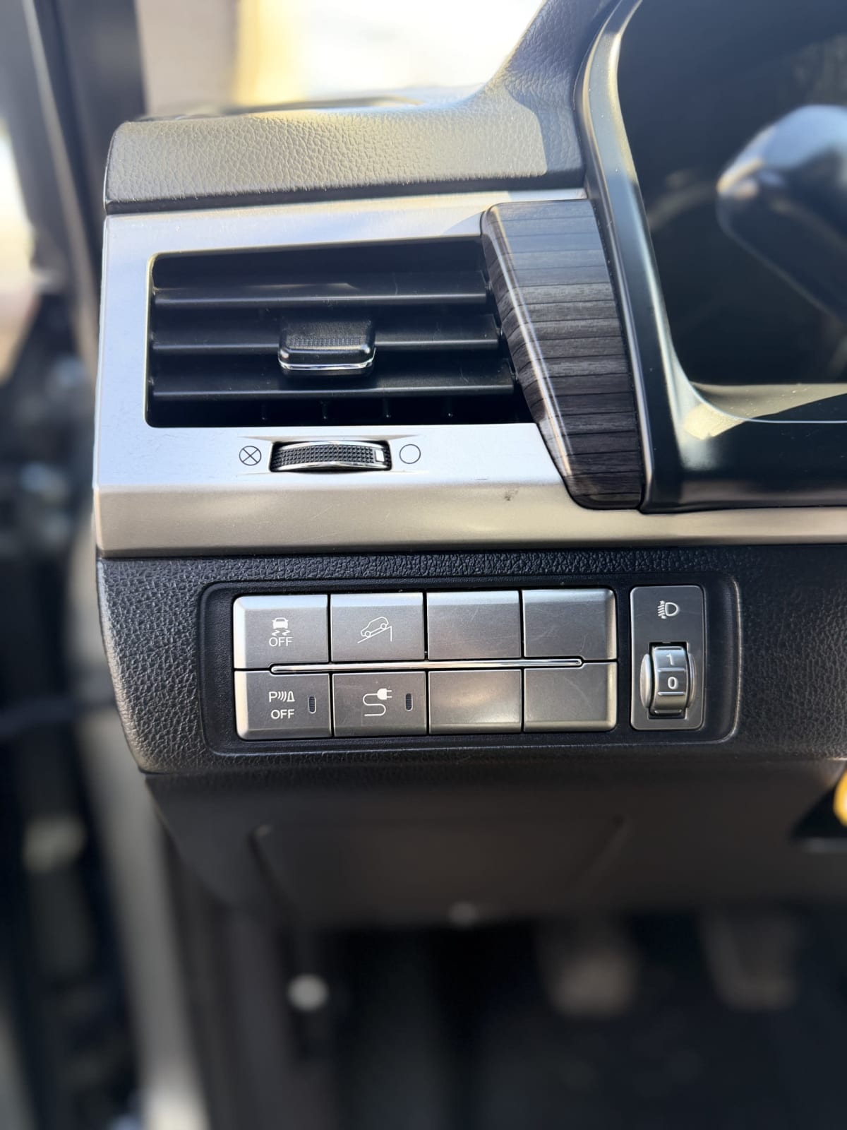2018 SsangYong Rexton 4×4 - Miniatura 10