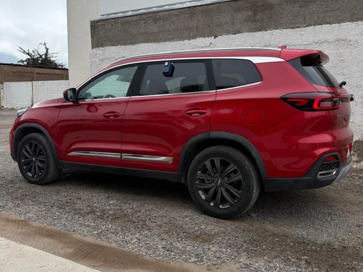 2022 Chery Tiggo 8 1.5T Rojo - Miniatura 4