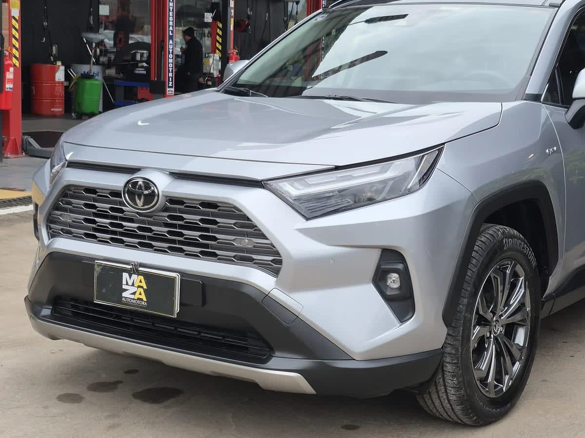 2025 Toyota RAV4 2.5 Gris - Miniatura 4