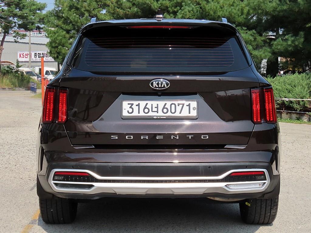 2021 Kia Sorento Generation Negro - Miniatura 4