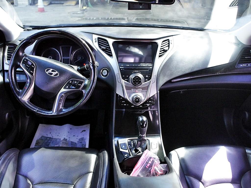 2012 Hyundai Grandeur Ref 424014 Gasoline Negro - Miniatura 7