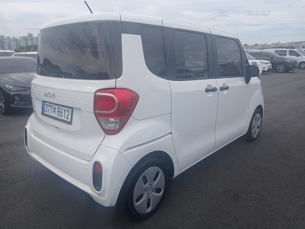 2022 Kia Ray 2 Blanco - Miniatura 6