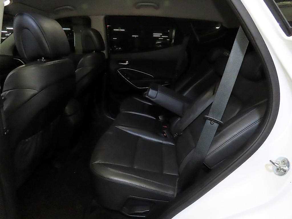 2016 Hyundai Santa Fe The Blanco - Miniatura 7