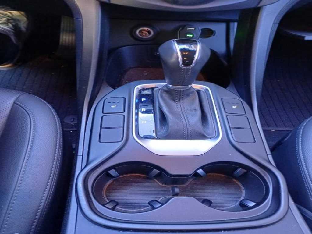 2016 Hyundai Santa Fe The - Miniatura 6