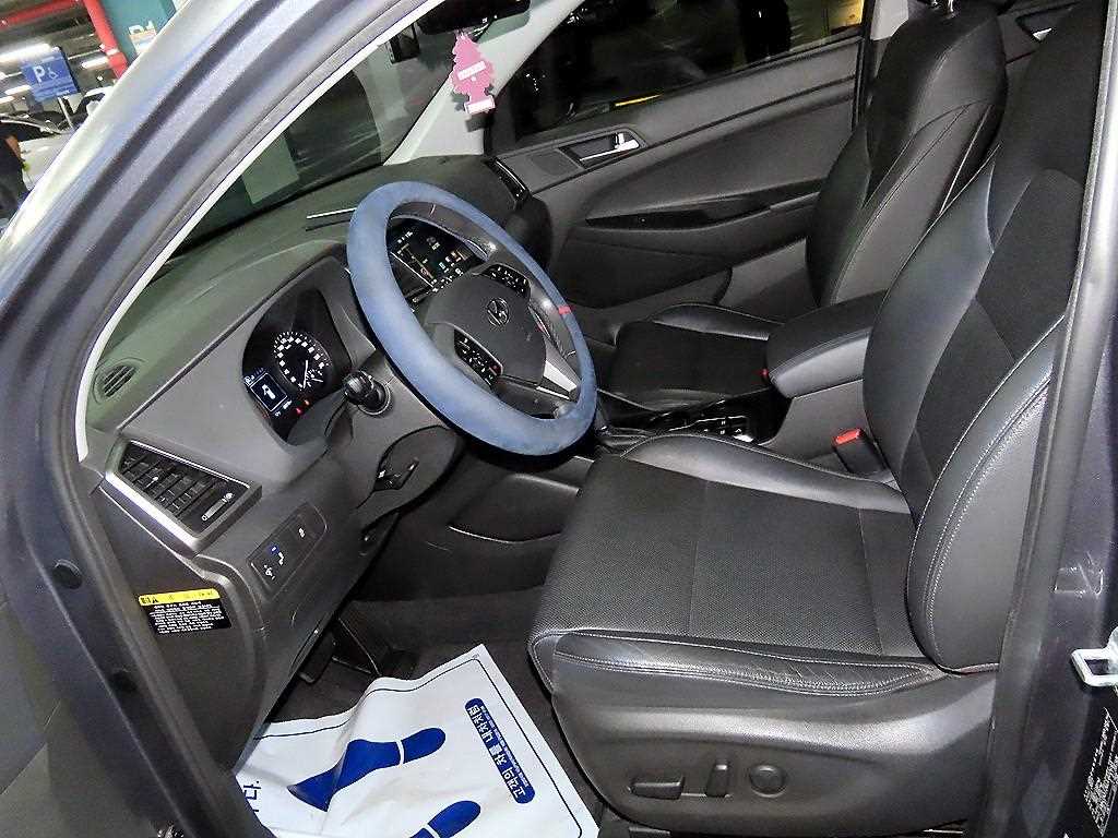2018 Hyundai Tucson 1.6T Gris - Miniatura 6