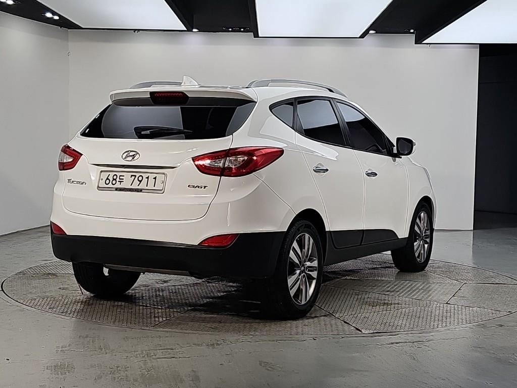 2014 Hyundai Tucson iX Blanco - Miniatura 4