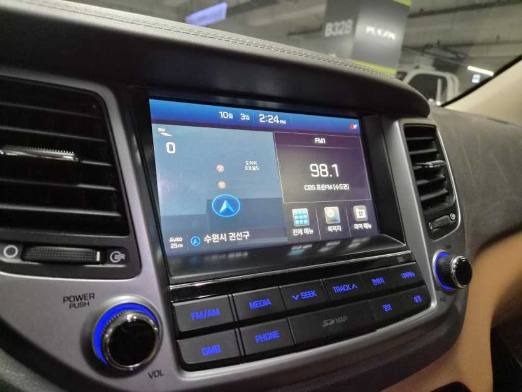 2017 Hyundai Tucson Diesel Blanco - Miniatura 9