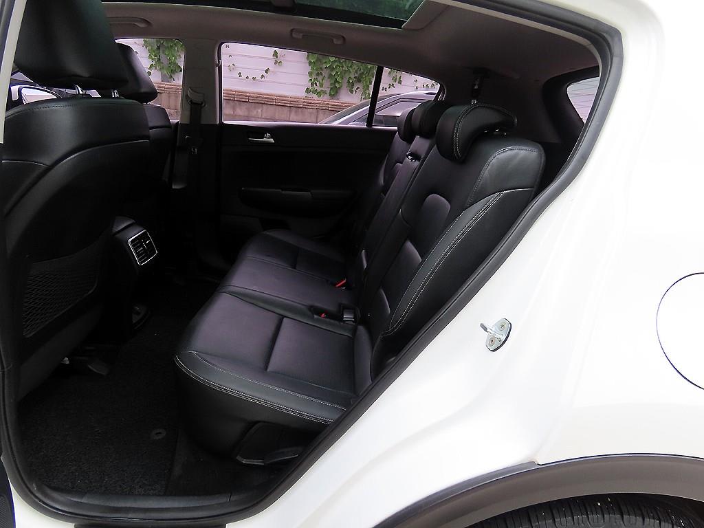 2016 Kia Sportage Diesel - Miniatura 6