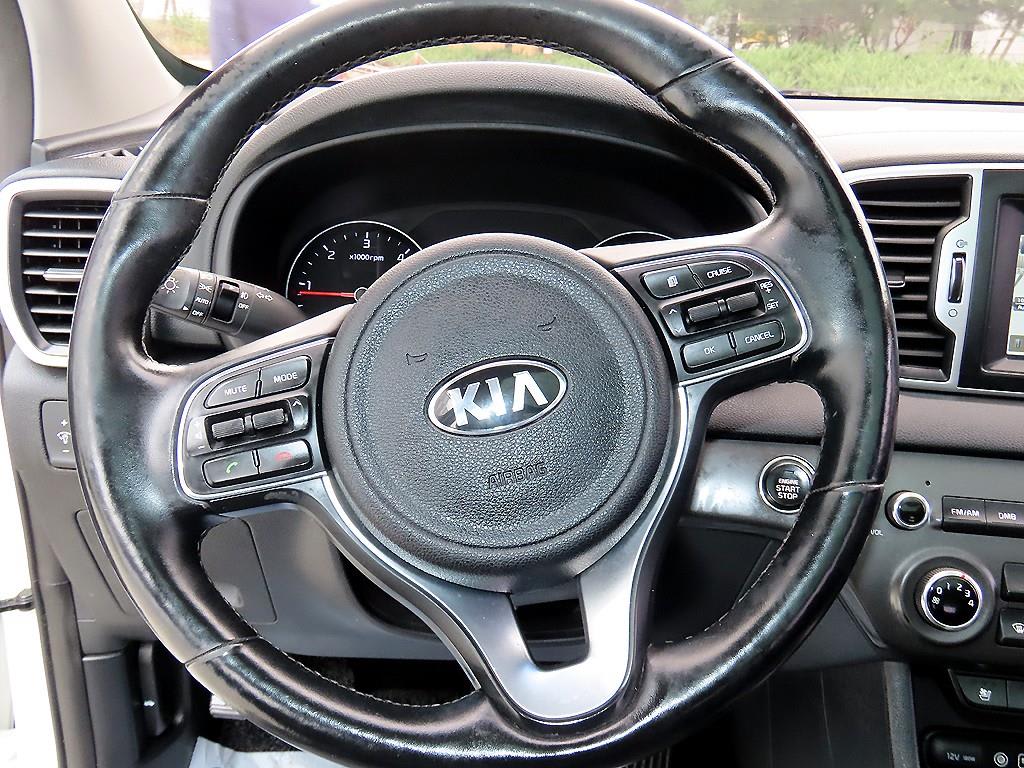 2016 Kia Sportage Diesel - Miniatura 8