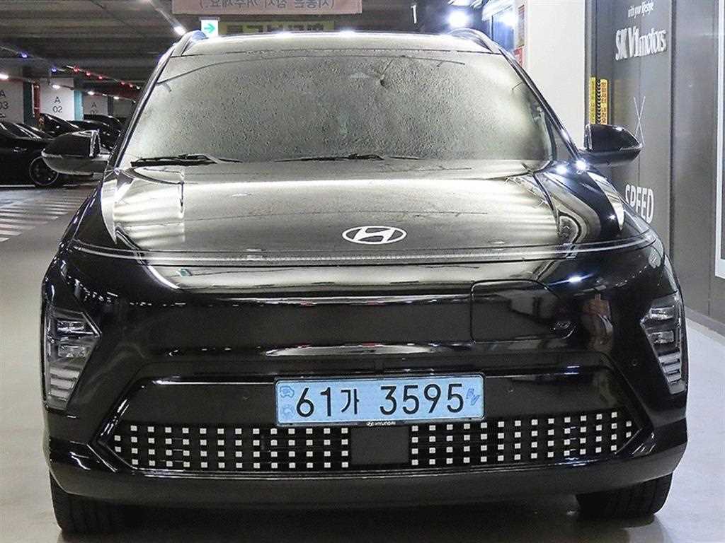 2023 Hyundai Kona Ref 423821 Diesel Negro - Miniatura 2