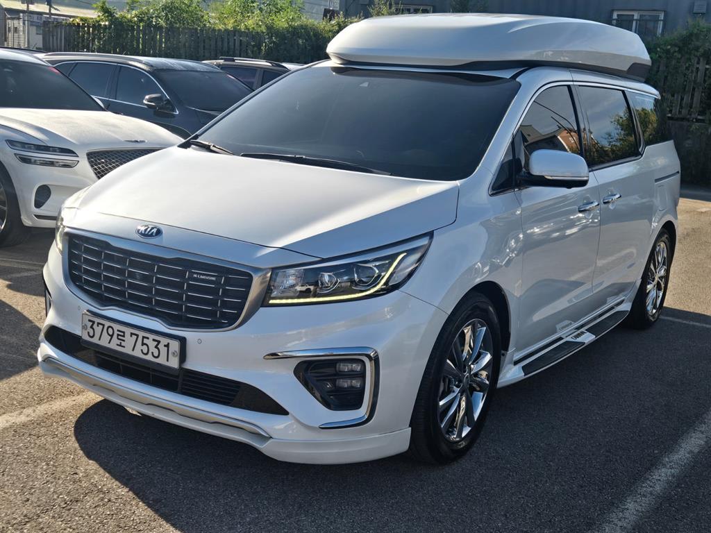 2019 Kia Carnival Gasoline Blanco - Imagen 1