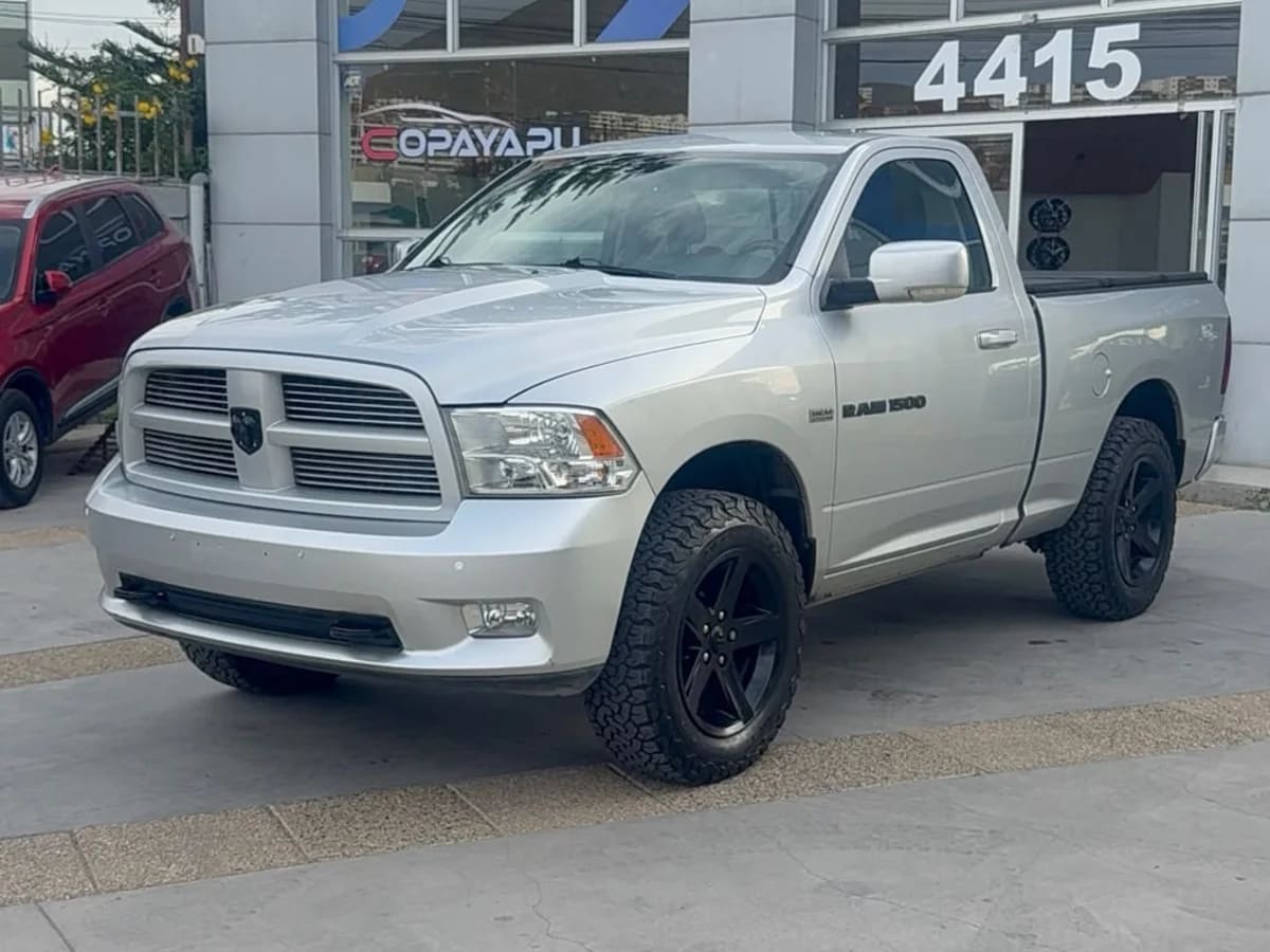 2012 Dodge NEW RAM 4X4 5.7 5.7L Gris - Miniatura 3