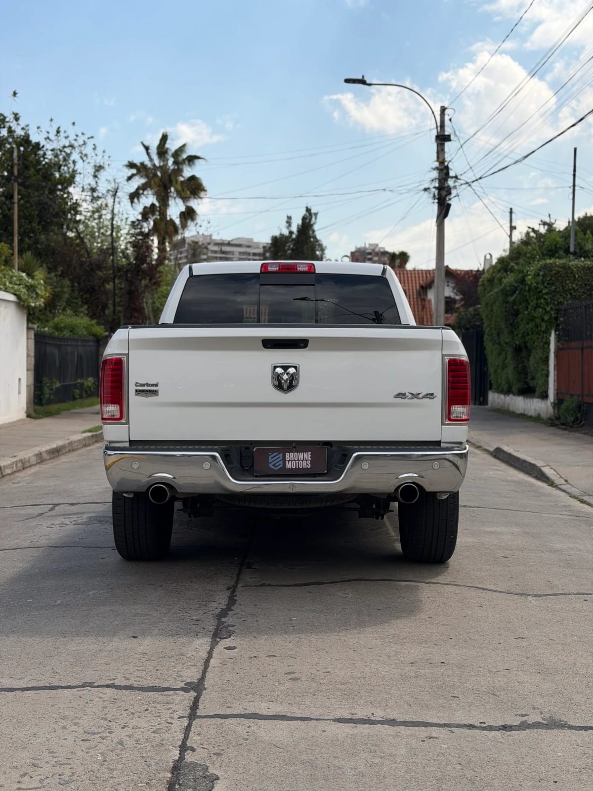 2016 Dodge Ram 1500 Laramie 5.7 Hemi Blanco - Miniatura 8