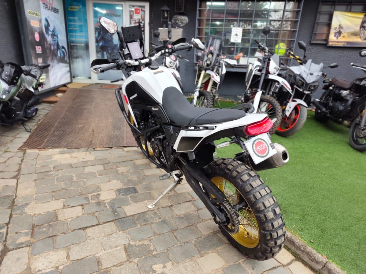 2025 Yamaha Tenere 700 700 - Miniatura 8