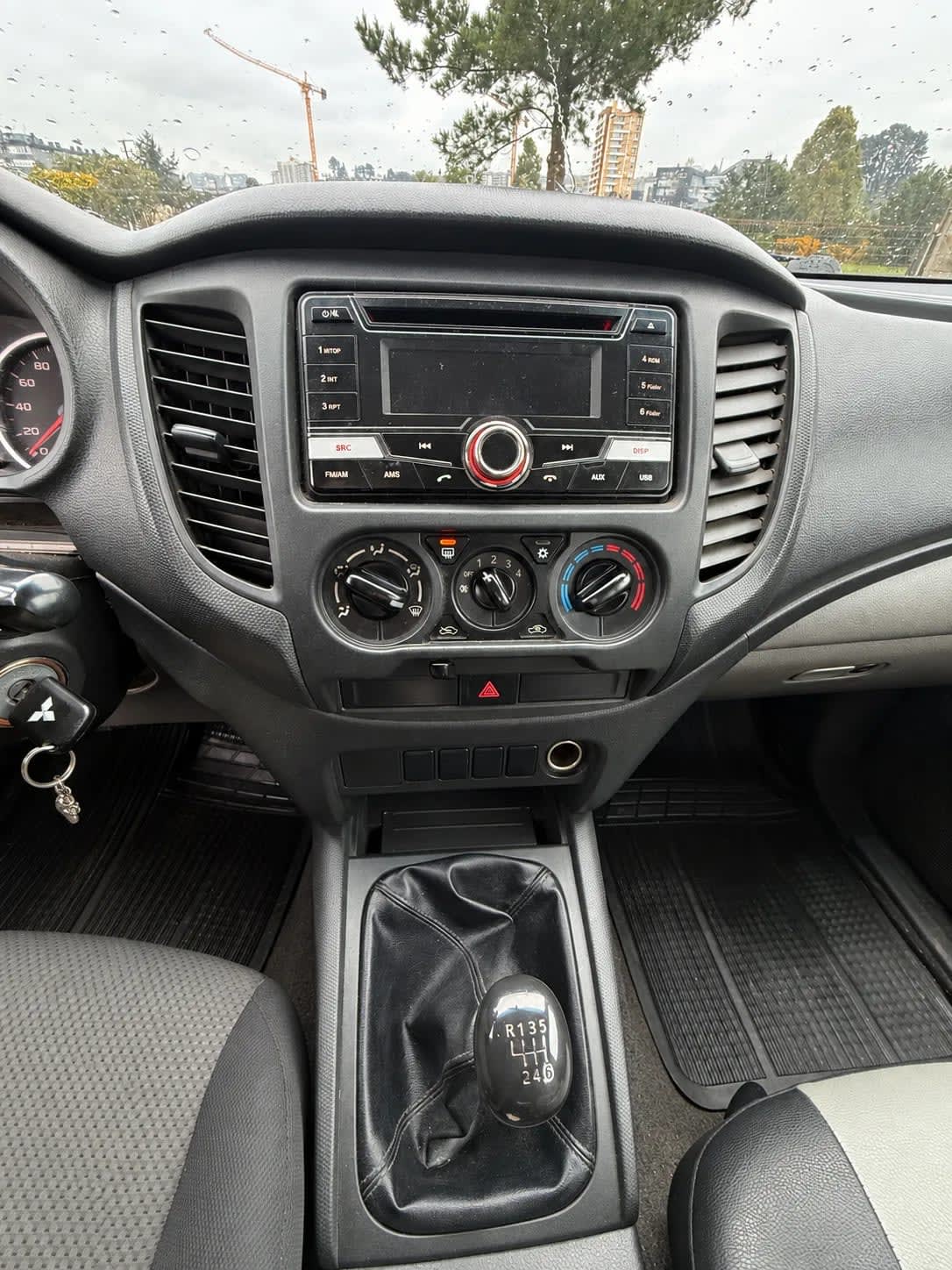 2017 Mitsubishi L200 WORK Blanco - Miniatura 8