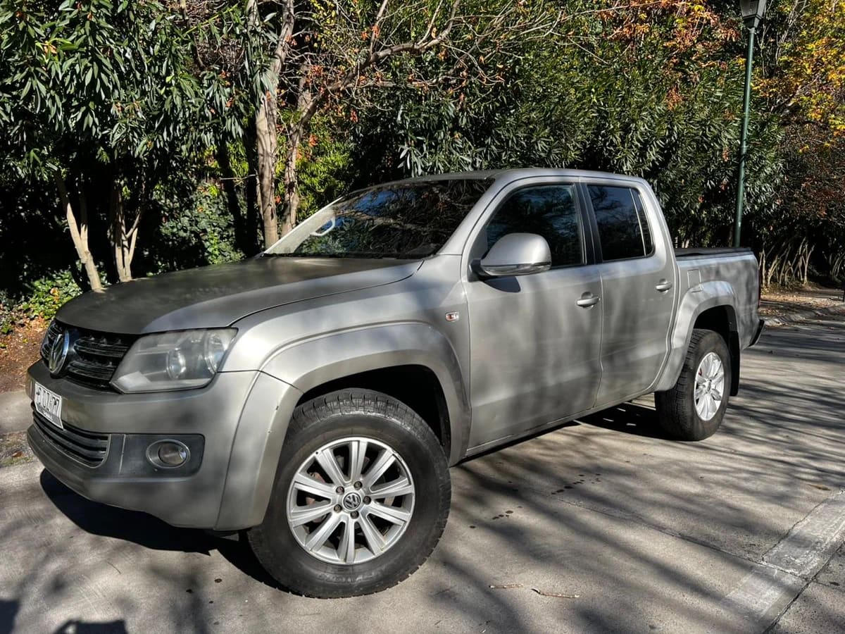 2015 Volkswagen Amarok DIESEL Beige - Miniatura 3