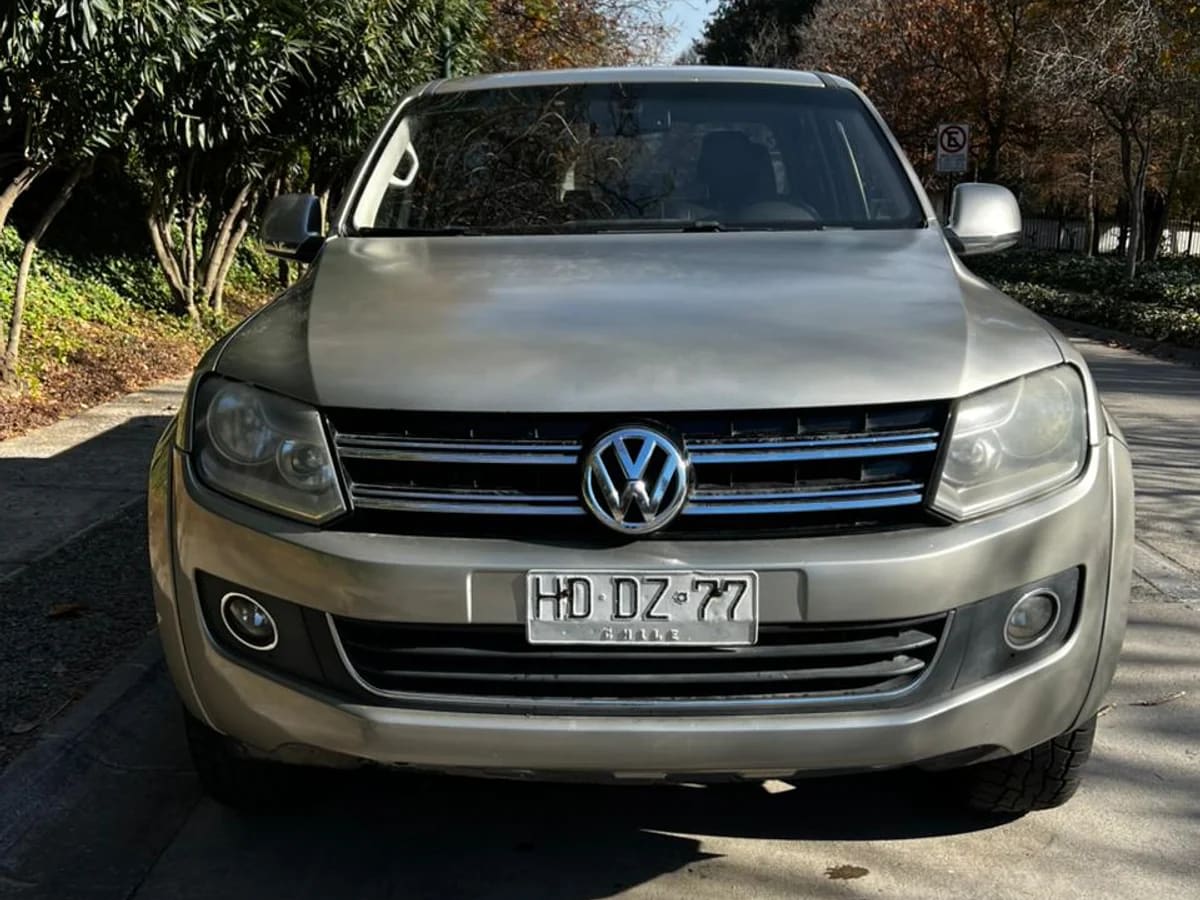 2015 Volkswagen Amarok DIESEL Beige - Miniatura 2