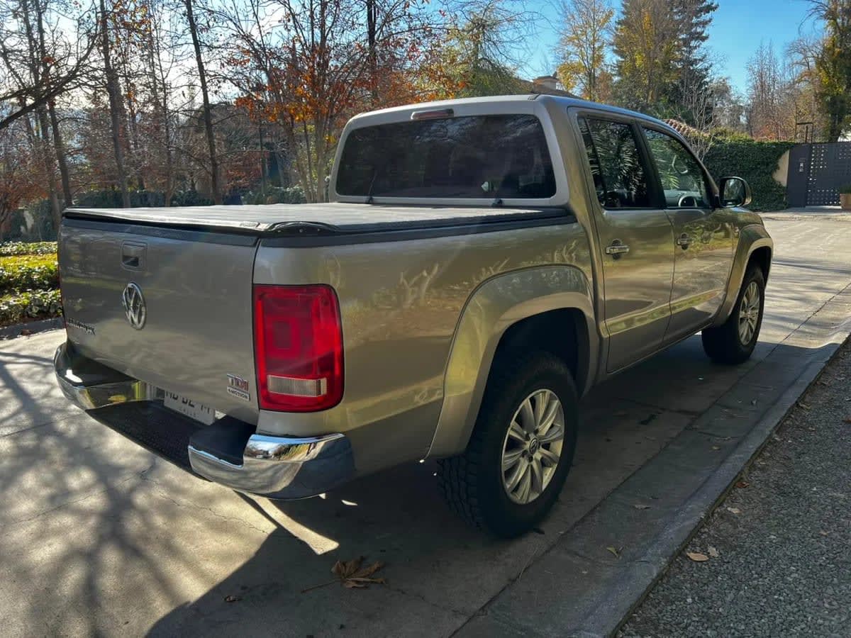 2015 Volkswagen Amarok DIESEL Beige - Miniatura 7