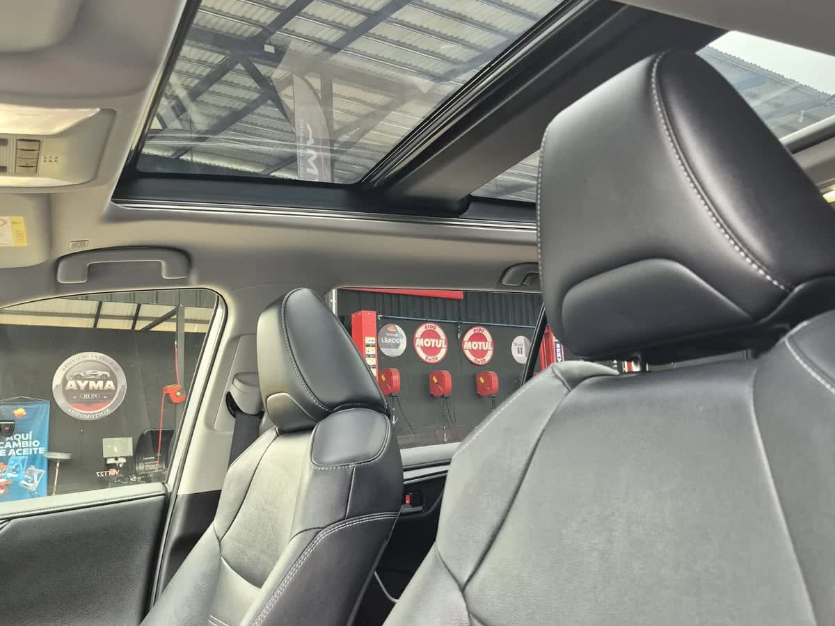 2025 Toyota RAV4 2.5 Gris - Miniatura 9