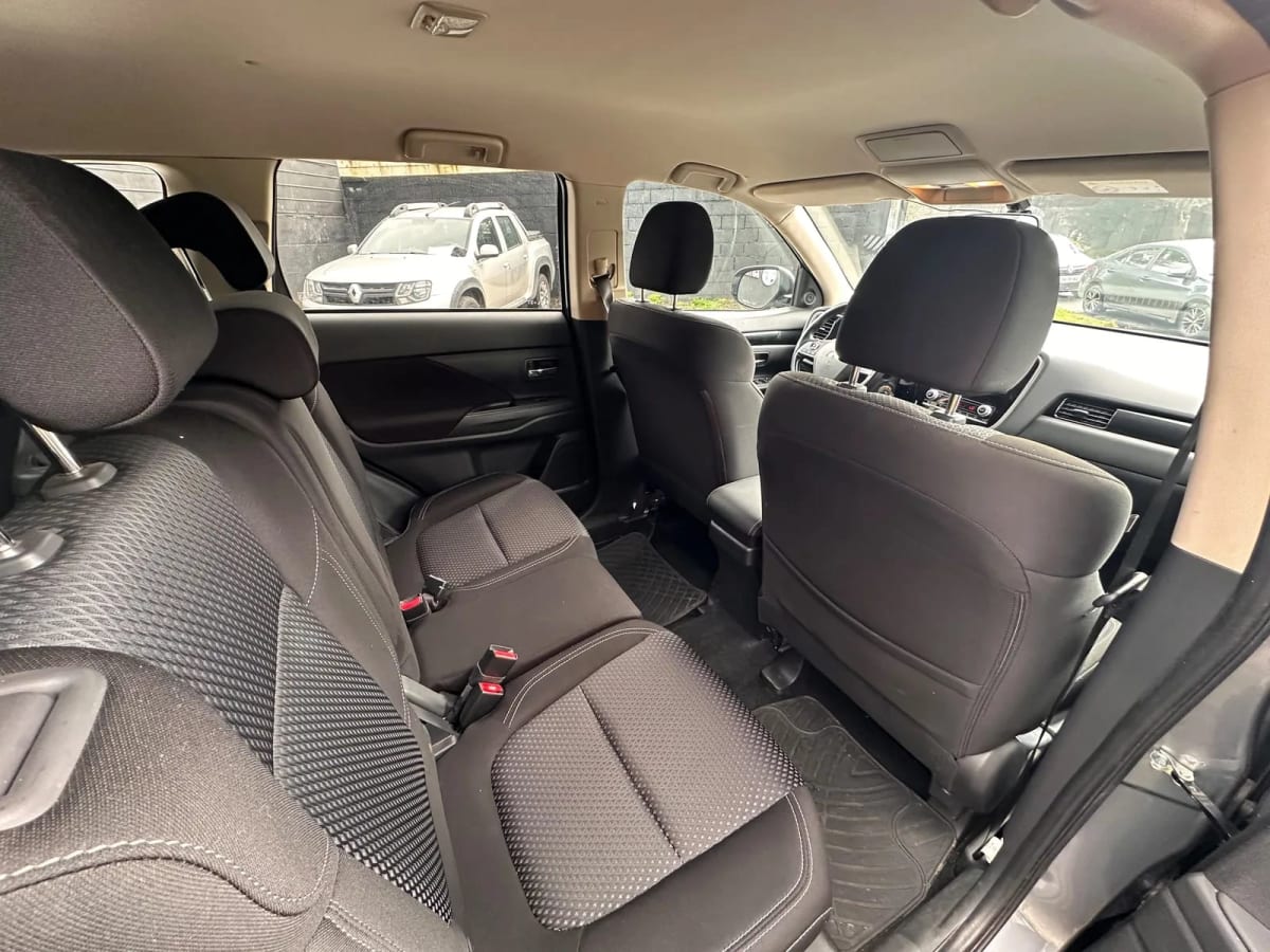 2015 Mitsubishi OUTLANDER 250 - Miniatura 9