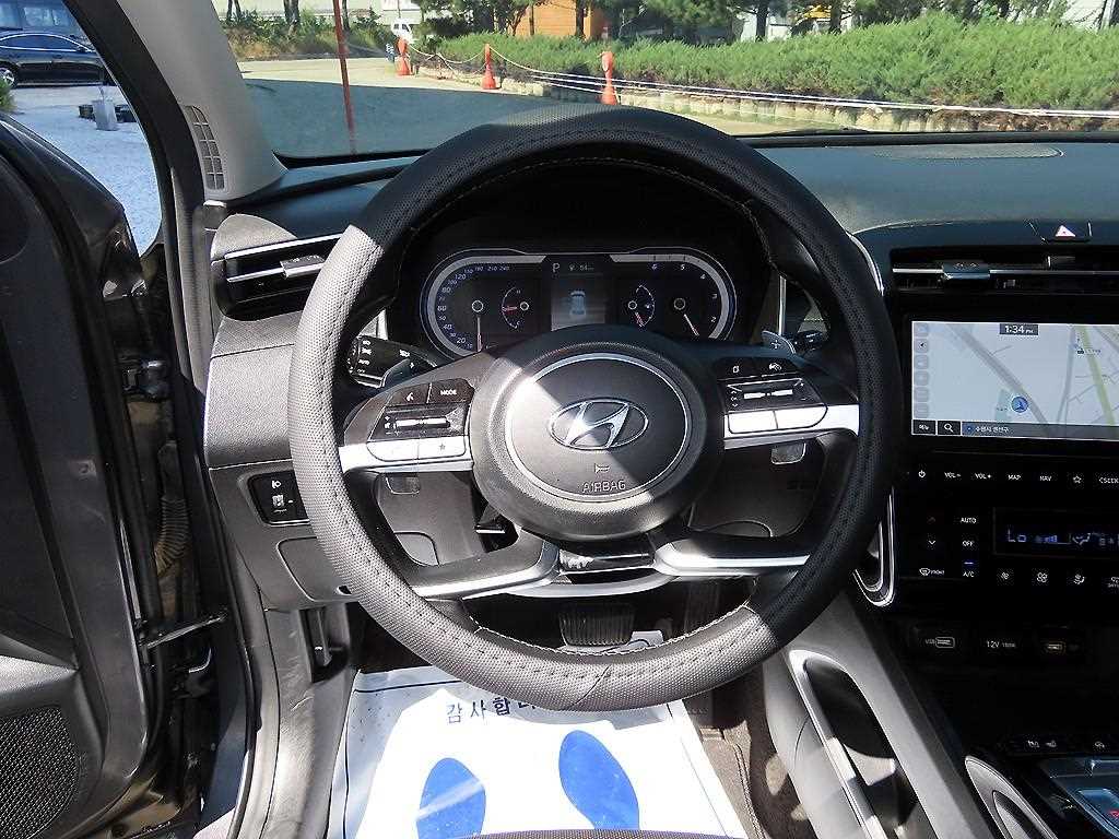 2023 Hyundai Tucson (NX4) Gris - Miniatura 8