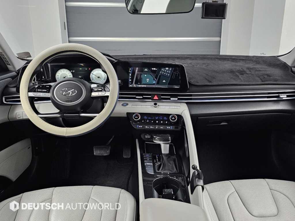 2021 Hyundai Avante Hybrid Gris - Miniatura 7