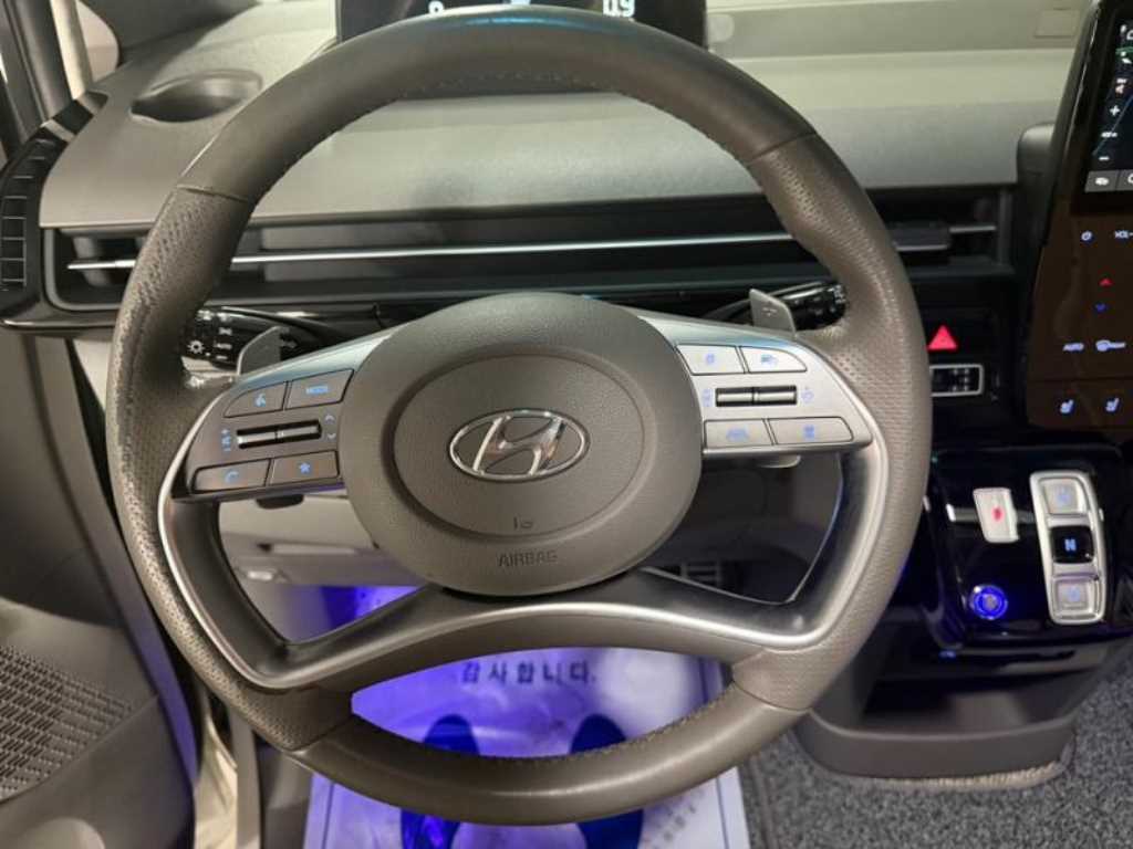 2023 Hyundai Staria Ref 424785 Diesel Blanco - Miniatura 8