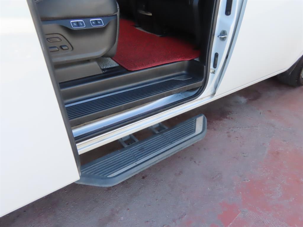 2024 Hyundai Staria Ref 424774 Diesel Blanco - Miniatura 7