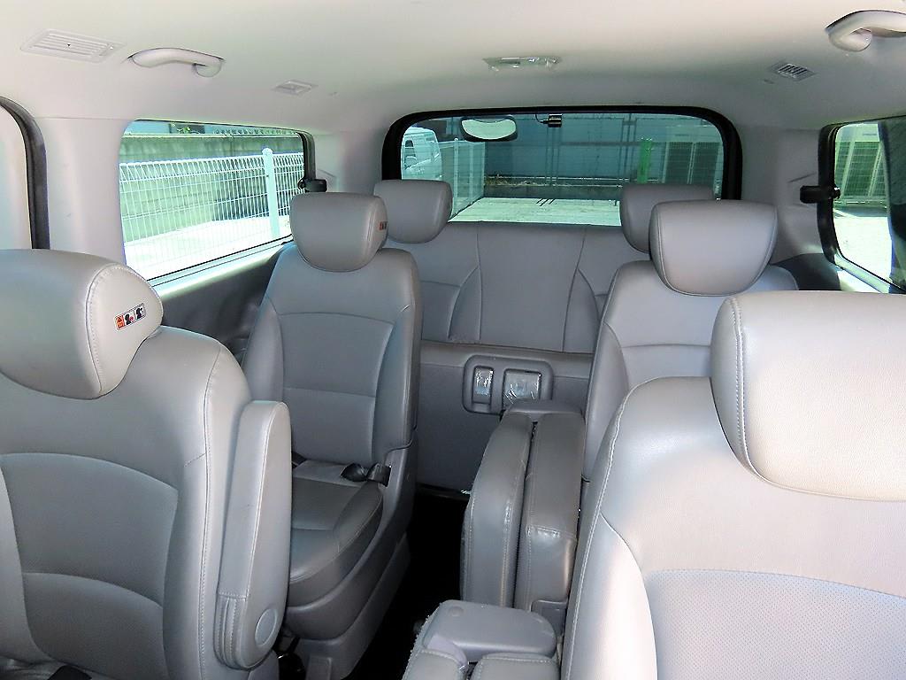 2019 Hyundai Starex Ref 424751 Diesel Negro - Miniatura 7