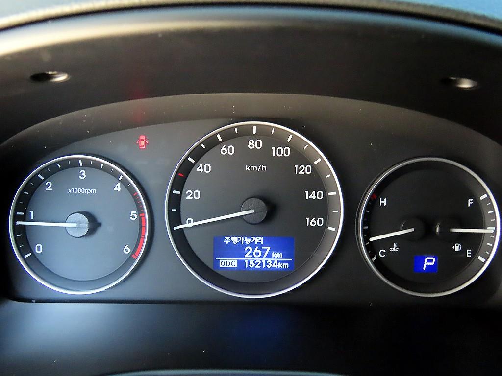 2019 Hyundai Starex Ref 424751 Diesel Negro - Miniatura 10