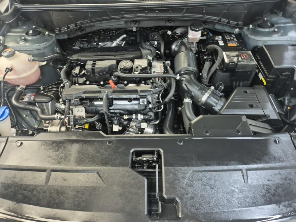 2021 Hyundai Tucson (NX4) Negro - Miniatura 5