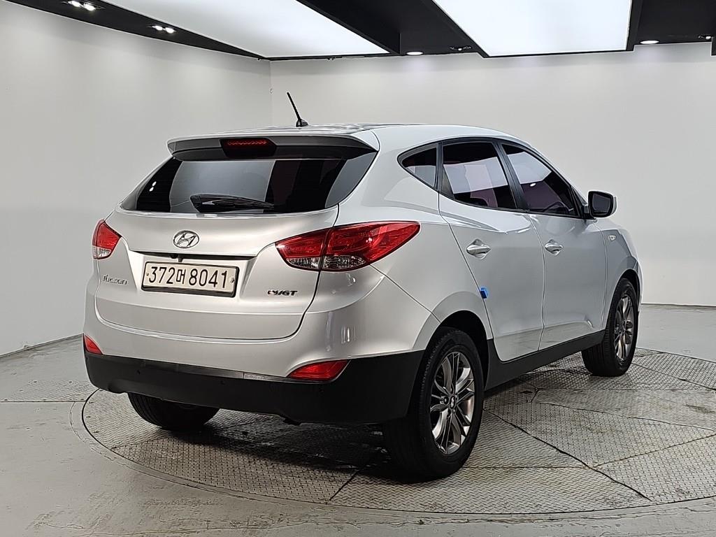 2015 Hyundai Tucson iX Plata - Miniatura 4