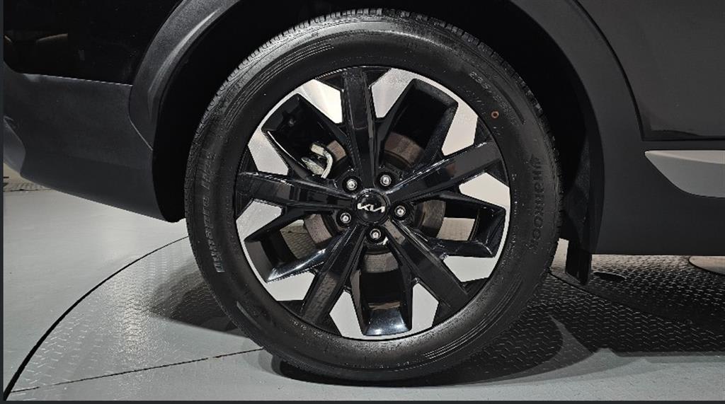 2022 Kia Sportage 1.6 Negro - Miniatura 6